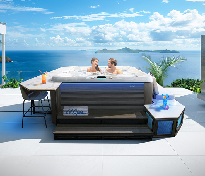 Calspas hot tub being used in a family setting - Nantes